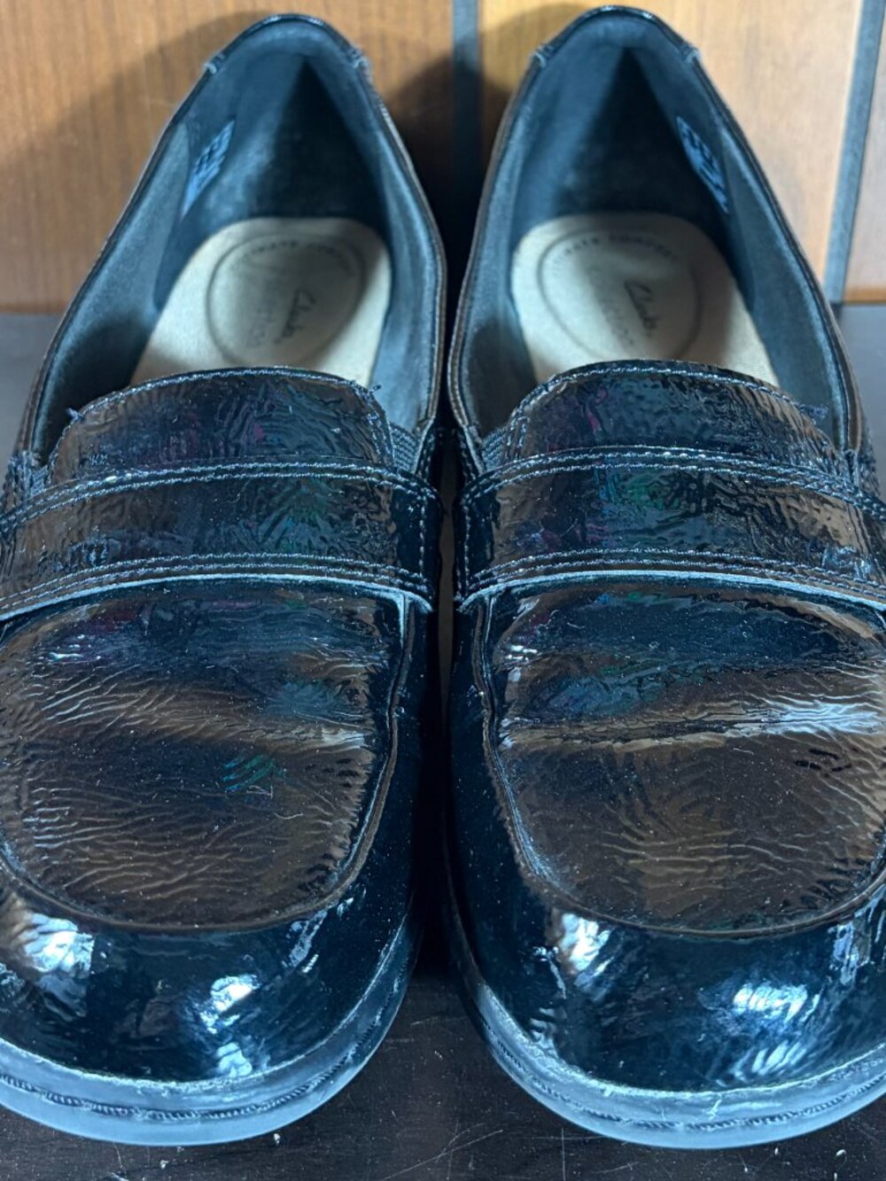Clarks Collection Cora Daisy Womens Loafers Decorative Button Accent Sz 9 Black